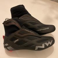 Scarpe da ciclismo su strada invernali a firenze