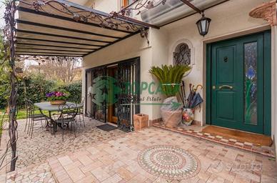 Villa di 220 m² con 4 locali e box auto a Venezia