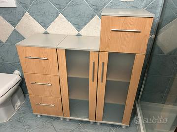 Mobiletti bagno componibili e separabili