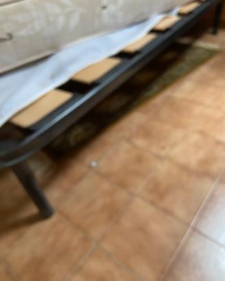 Rete e materasso matrimoniale