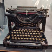 Macchina da scrivere Remington 10