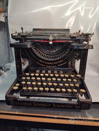 Macchina da scrivere Remington 10