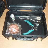 Valigetta stagna+tronchese+pinza+ flux + paglietta