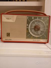 Radio d’epoca Philips “Medie Sport”
