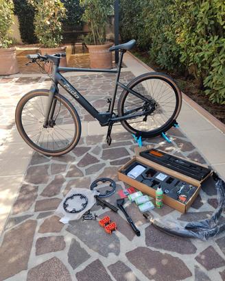 bicicletta gravel elettrica 