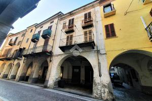 PALAZZINA A CRESCENTINO