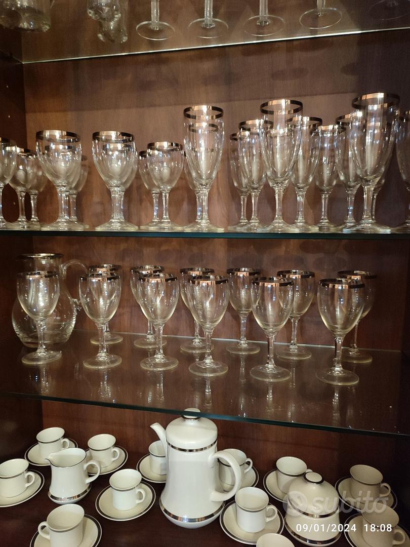 Servizio di bicchieri in cristallo da 12 persone - Arredamento e Casalinghi  In vendita a Milano