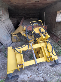 Attrezzatura agricola varia