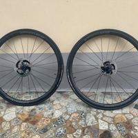 Ruote Bontrager Aeolus XXX 2 Disc Tabular