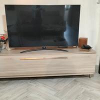 Mobile TV in legno