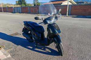 Kymco People s 200i
