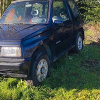 Suzuki Vitara 4×4 sidekick