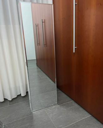 ARMADIO PORTAGIOIELLI CON SPECCHIO