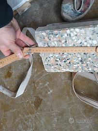 gradino ad L in marmo