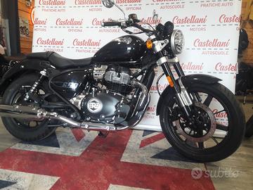 Royal Enfield Super Meteor 650 Astral Black