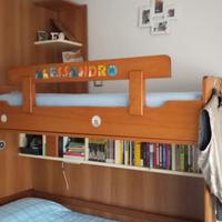 Cameretta a ponte con tre posti letto