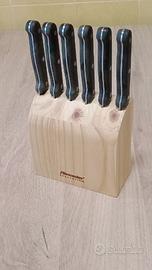 COLTELLI CON CEPPO IN LEGNO