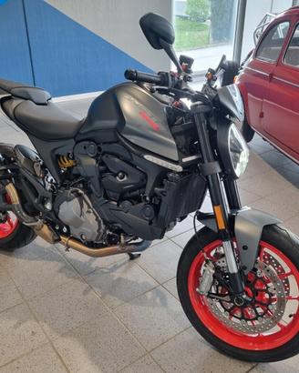 Ducati Monster 937 plus IVA ESPOSTA