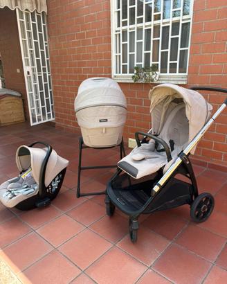 Trio inglesina aptica