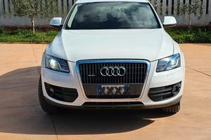🚗 Audi Q5  