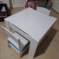 tovolino gioco con sedie