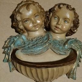 Acquasantiera con due antichi Angeli Cherubini
