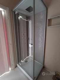 Doccia polifunzionale