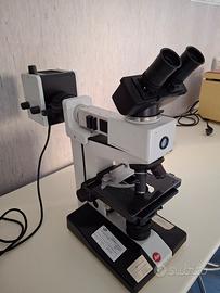 MICROSCOPIO A FLUORESCENZA Leitz Biomedica 