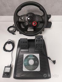 Volante Logitech per PC e PS3 