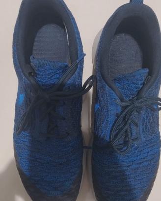 SCARPE SPORTIVE NIKE DA DONNA IN TELA TAGLIA 40