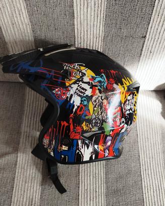 casco jet con visiera 