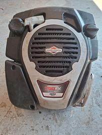 Motore per trattorino tagliaerba.  ...briggs 750ex