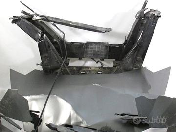 CAROZZERIA ANTERIORE CON TELAIO DANNEGGIATO LAMBOR