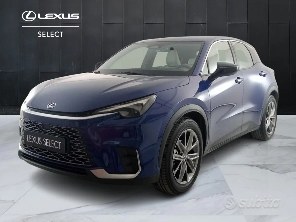 Lexus LBX