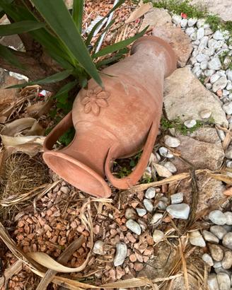 Vari arredi per giardino