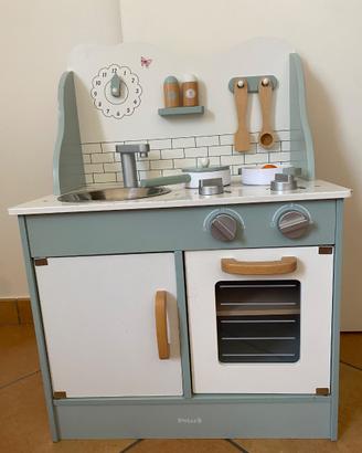 Cucina giocattolo in legno