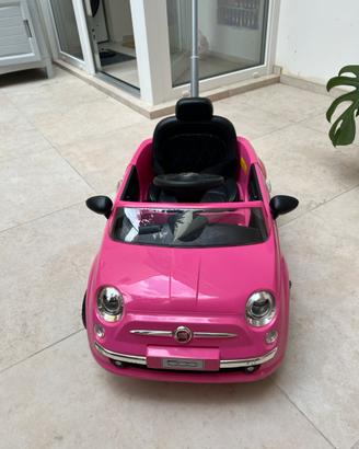 Fiat 500 rosa per bambini con portiere apribili