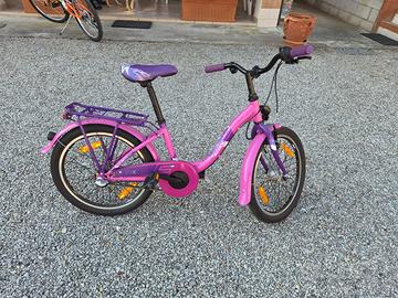 Bici bambina 16” con cambio luci e portapacchi