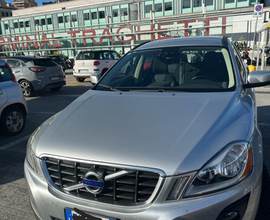 Volvo xc60 2 4d awd momentum finanziabile