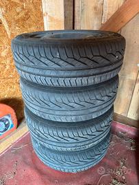 Pneumatici estivi 185/60 R15 + cerchi