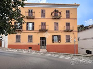 3 LOCALI A CHIETI
