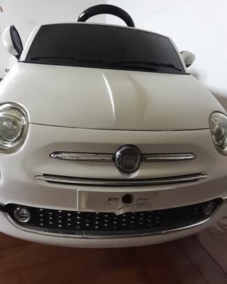 Macchinina elettrica FIAT 500 per bambini – Bianca