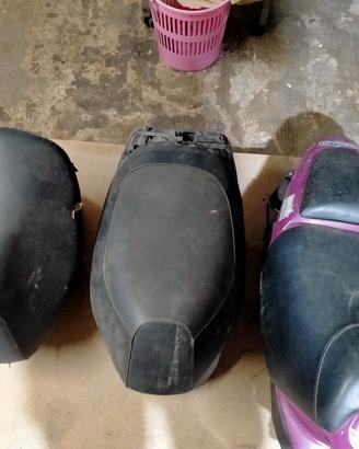 selle Malaguti(F12) mbk(nitro) Aprilia (sr)
