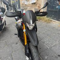 Aprilia Dorso Duro 900