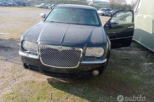 Chrysler C300 Berlina FUSA Demolita - Per Ricambi