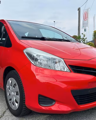 TOYOTA - Yaris - 1.0 5 porte Lounge