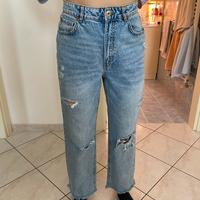 Jeans straight strappati donna