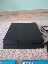 Palystation 4 con 4 giochi