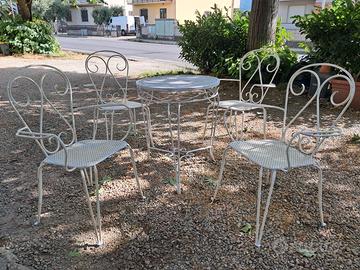 Set da giardino vintage in ferro