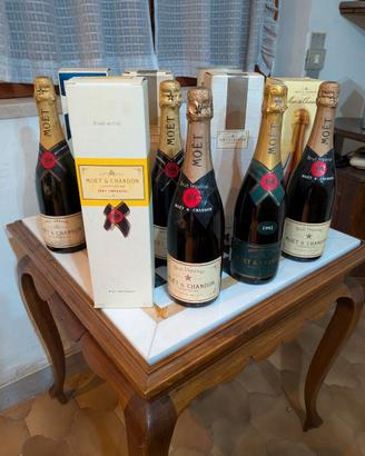 Moet & Chandon champagne vintage - 12 bottiglie